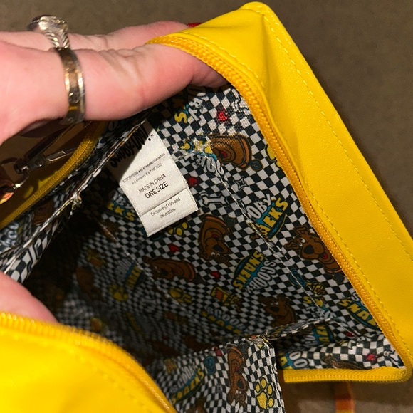 Scooby Snacks Crossbody Bag - Picture 4 of 4